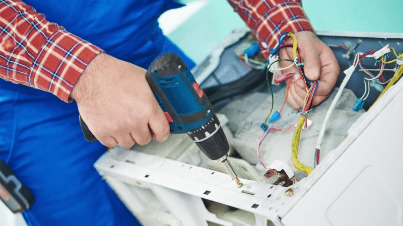 Akyazı Demirdöküm Demirdöküm çamaşır makinesi kart tamiri – Su almama arızası orijinal parça ile giderildi. - Teknik servis örneği